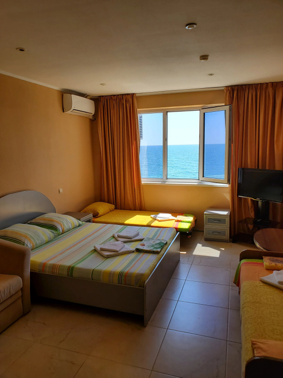 Standard Quintuple room