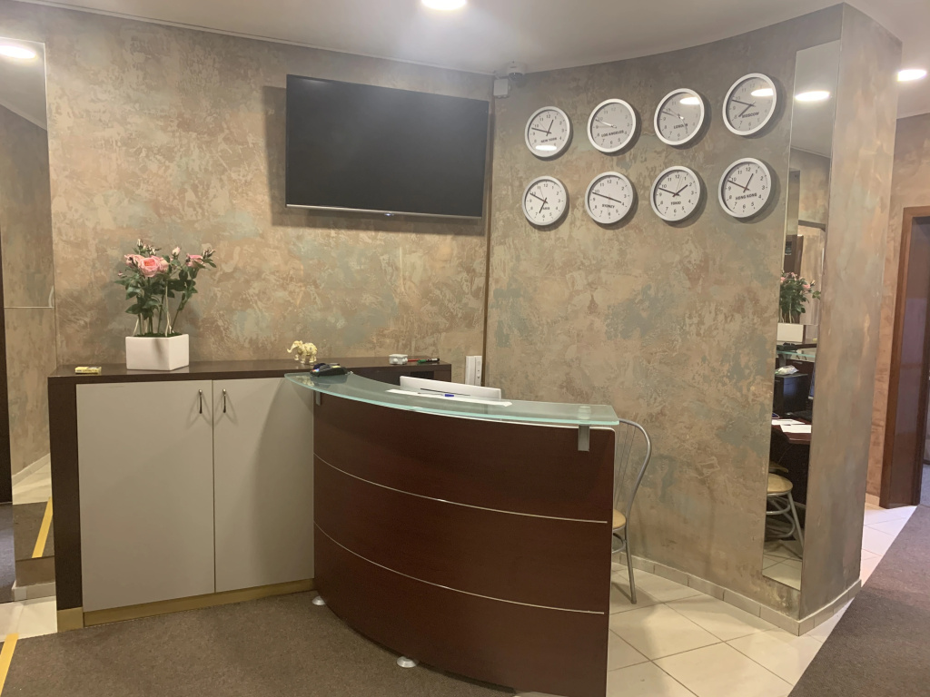 Lobby & Reception
