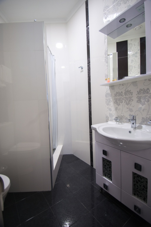 Sherton Hotel — Photo 8