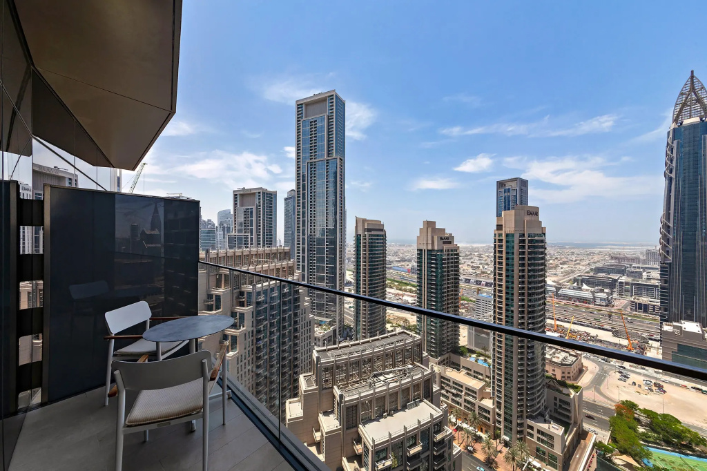 Sky View 1Bdr in Downtown Apartments