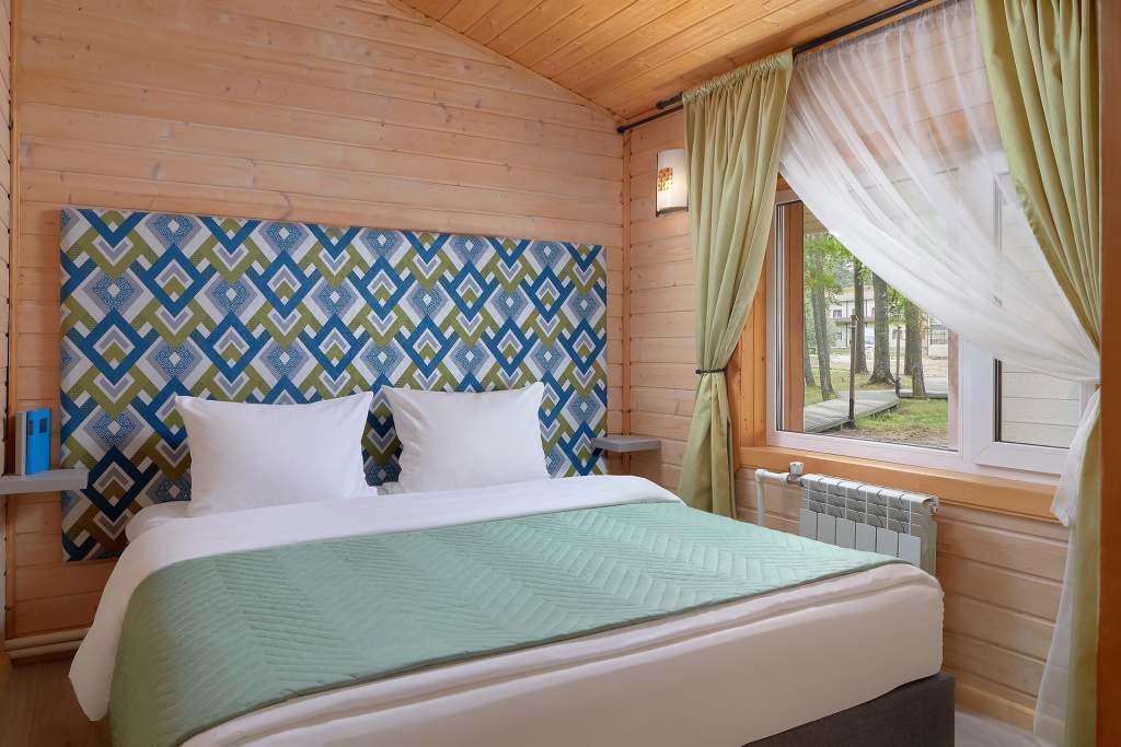 Kubric Double Cottage with view (full double bed)
