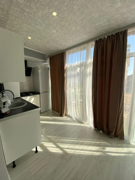 Апартаменты Просторная Студия в Центре Сириуса от HomeHotelSochi — фото