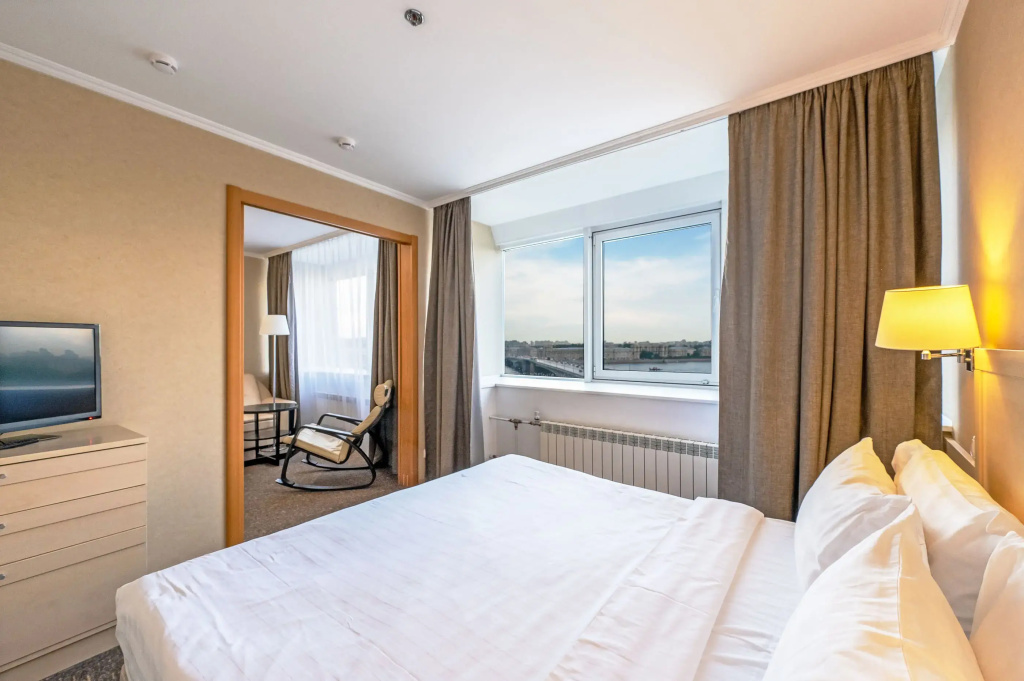 Moskva Hotel Room Type - Comfort Business Double room full double bed