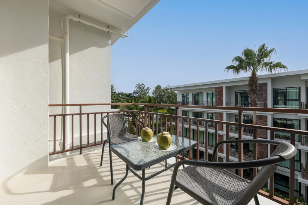 Suite Tara | Rawai Beachfront | Title Condo Apartment