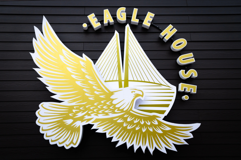 Отель Eagle House Inn — фото