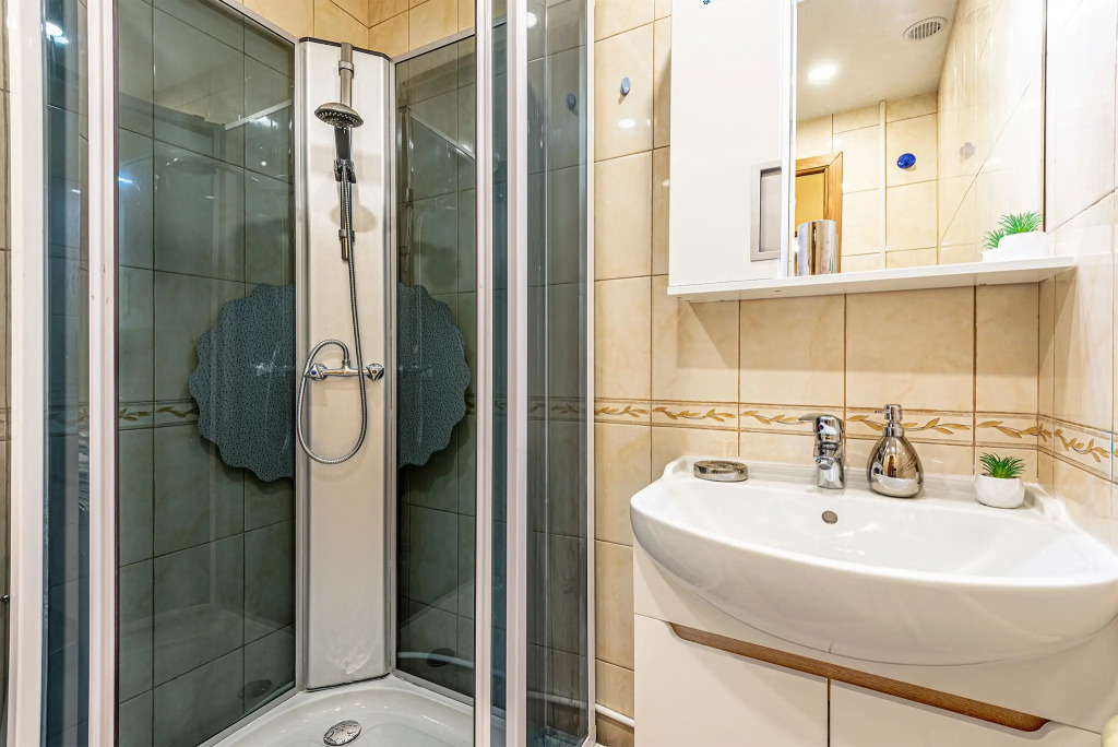 Жк маршал октябрьское поле. Архитектор никишин маршал град. Ул. Апартаменты маршал. Жк маршал левенцовка.