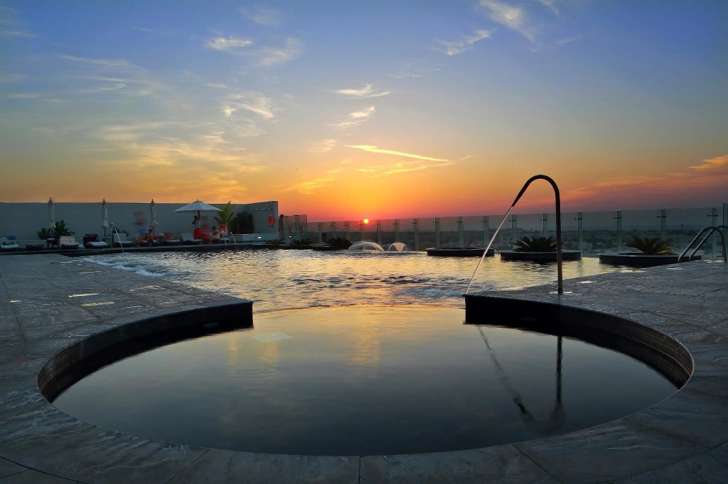 The Tower Plaza Hotel Dubai - 4