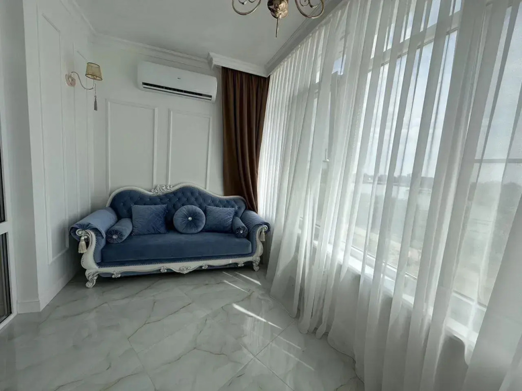 Квартира современная с видом на озеро - фото 9