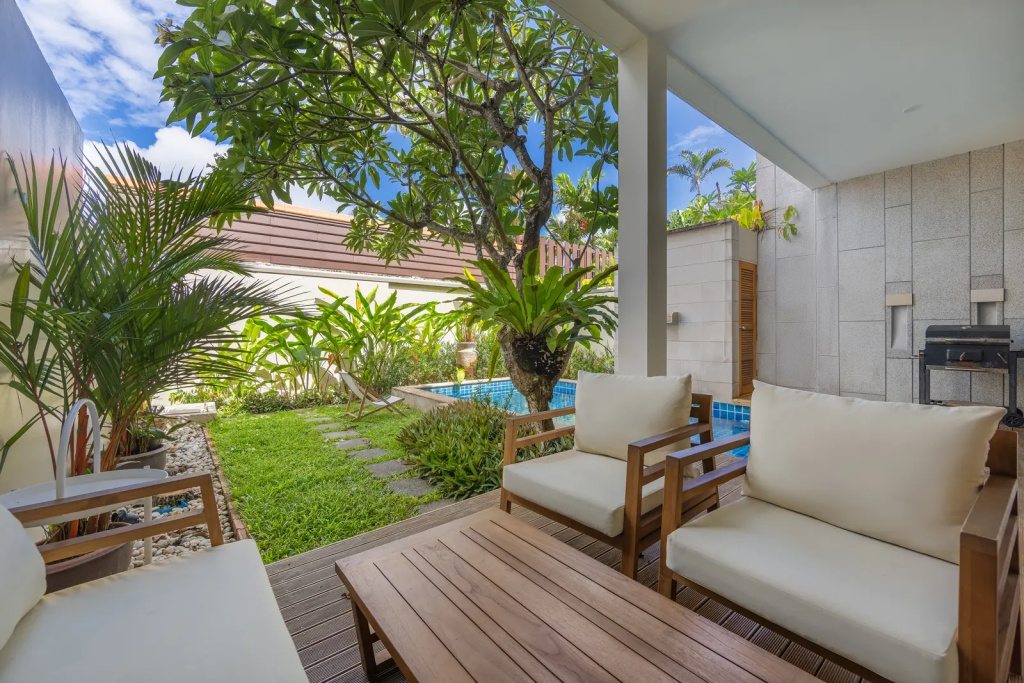 Aura 3BR Private Pool near Naiharn Beach Villa