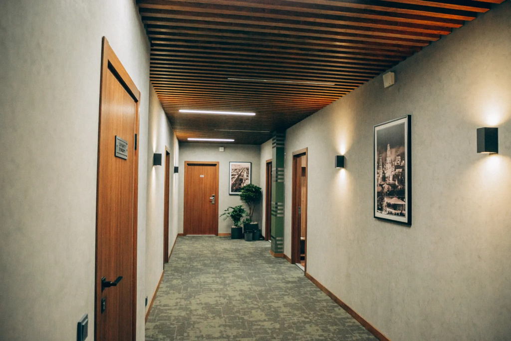 Lobby & Reception