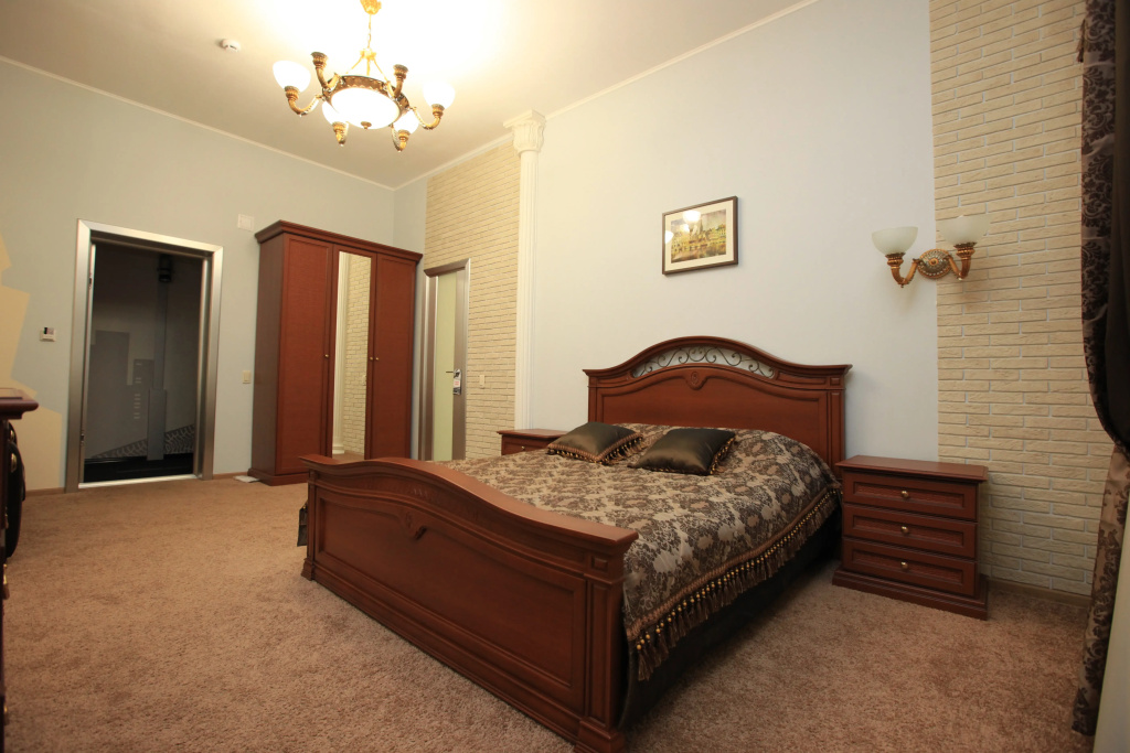 Paddok Hotel Room Type - Double Junior Suite full double bed