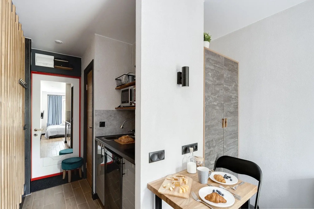 Апартаменты SMART LOFTS | Wood | 5 мин от метро Бауманская | Исторический дом — фото