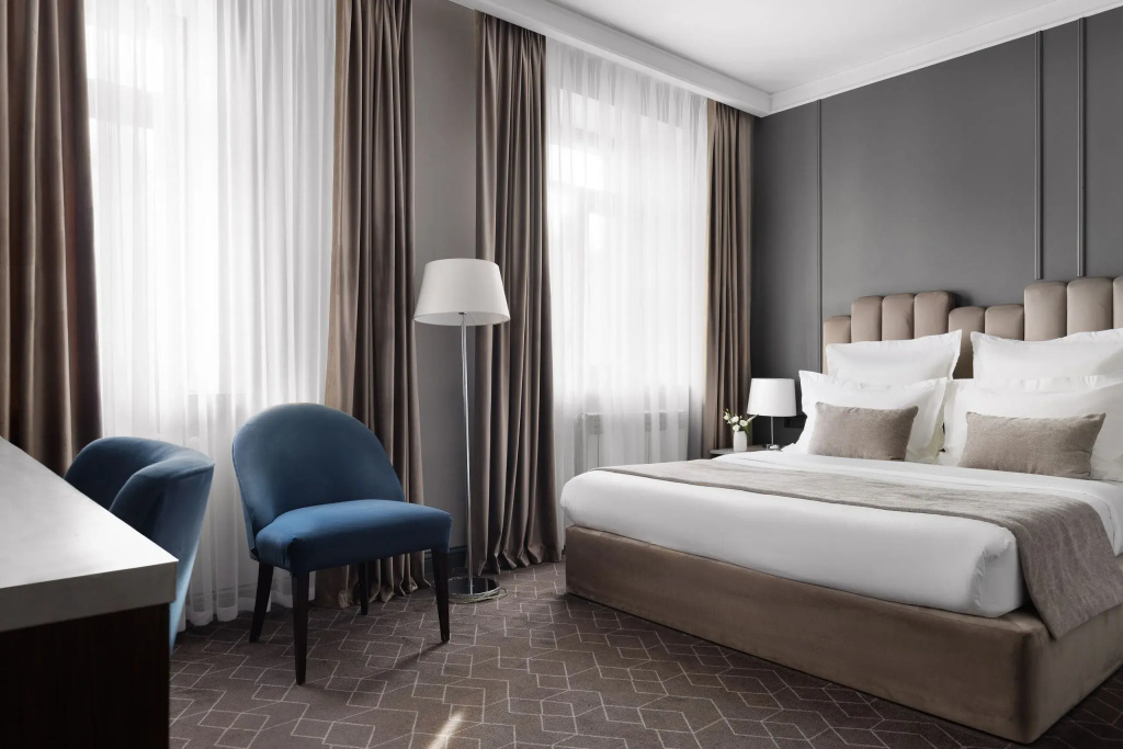 Hartwell Moskva Hotel Room Type - Standard Double room with Garden Ring view full double bed