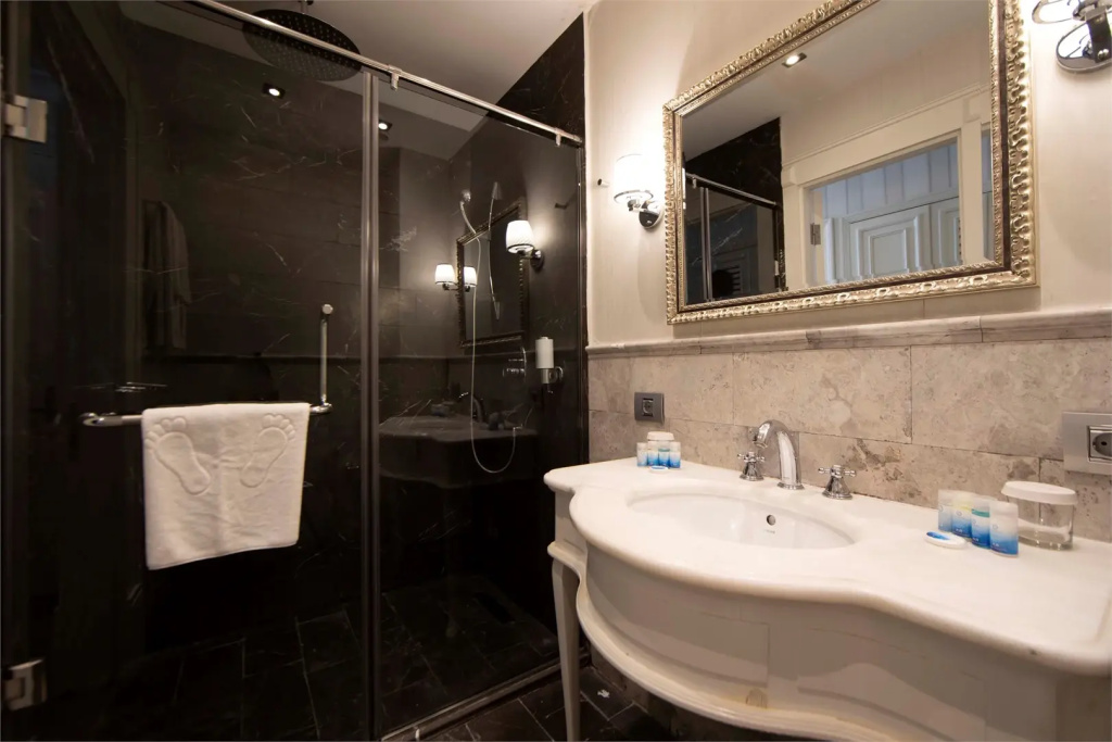 Sapphire City Hotel - Chambres