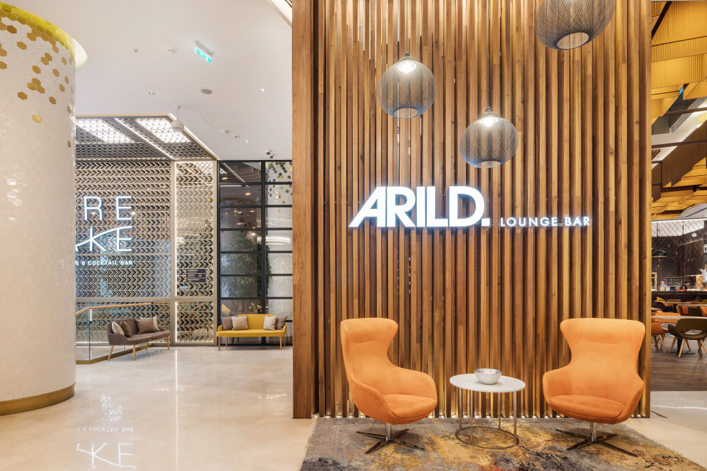 Lobby & Reception