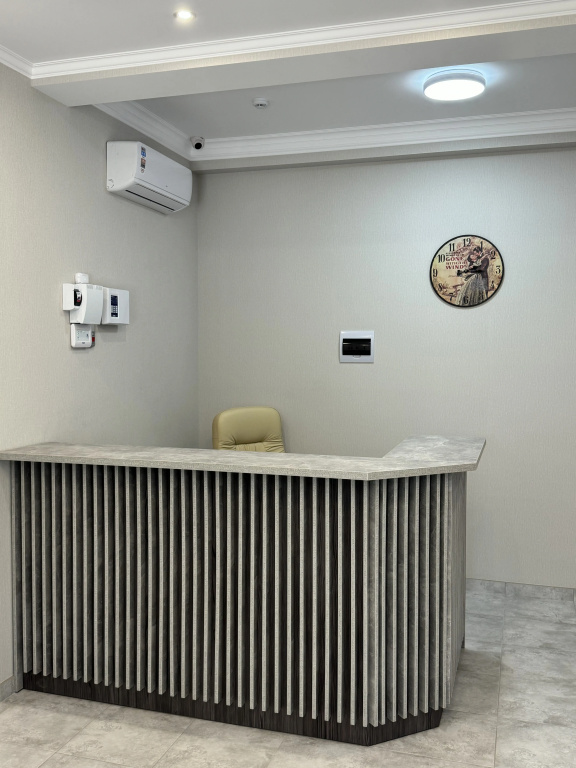 Lobby & Reception