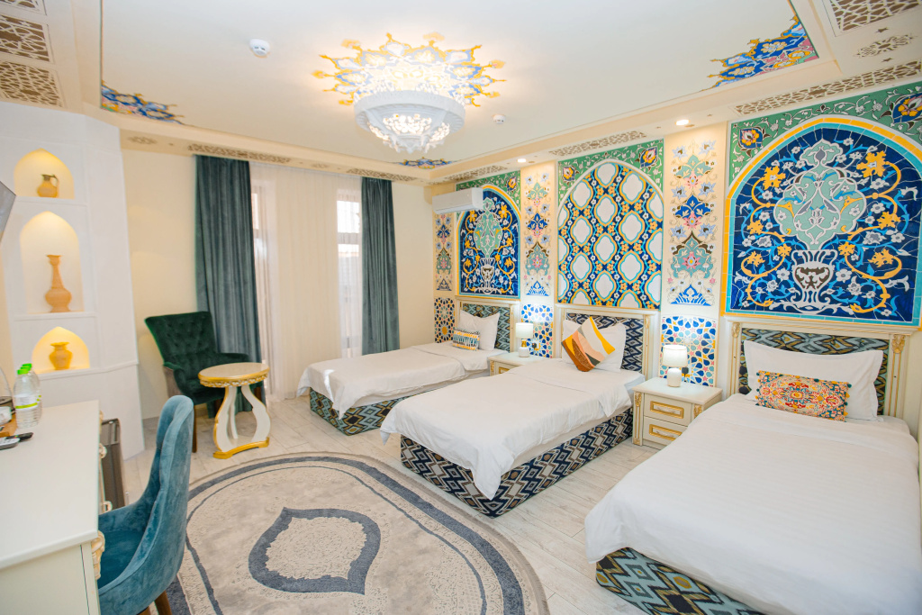 Superior Triple room