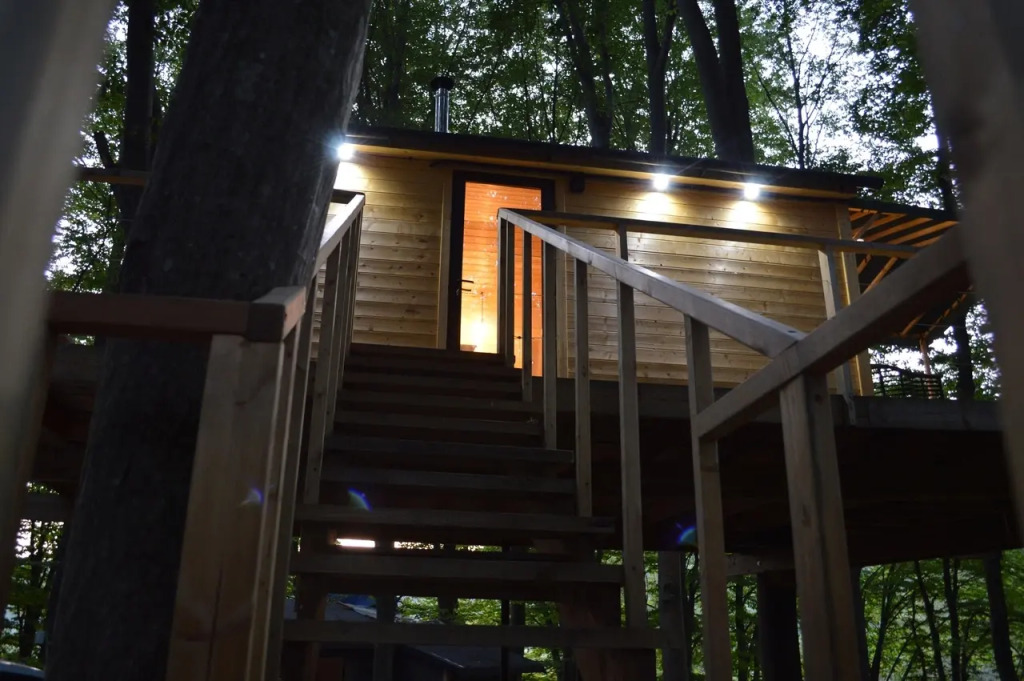 Апартаменты Мансарда c 1 комнатой с балконом и с красивым видом из окна в Koban Spa Resort