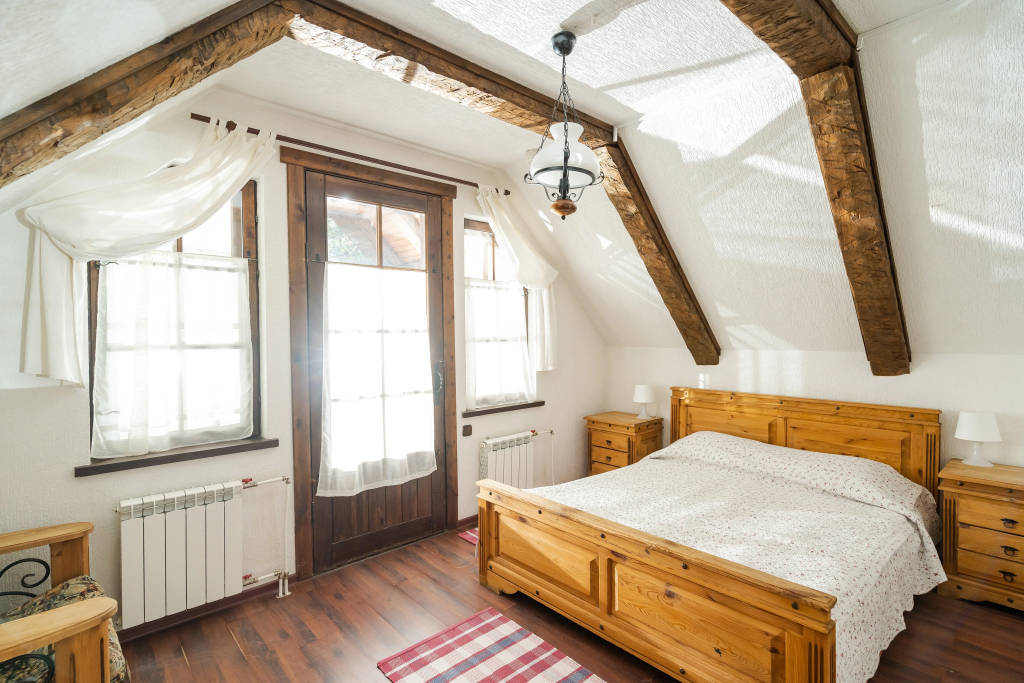 Superior Double Duplex Cottage full double bed