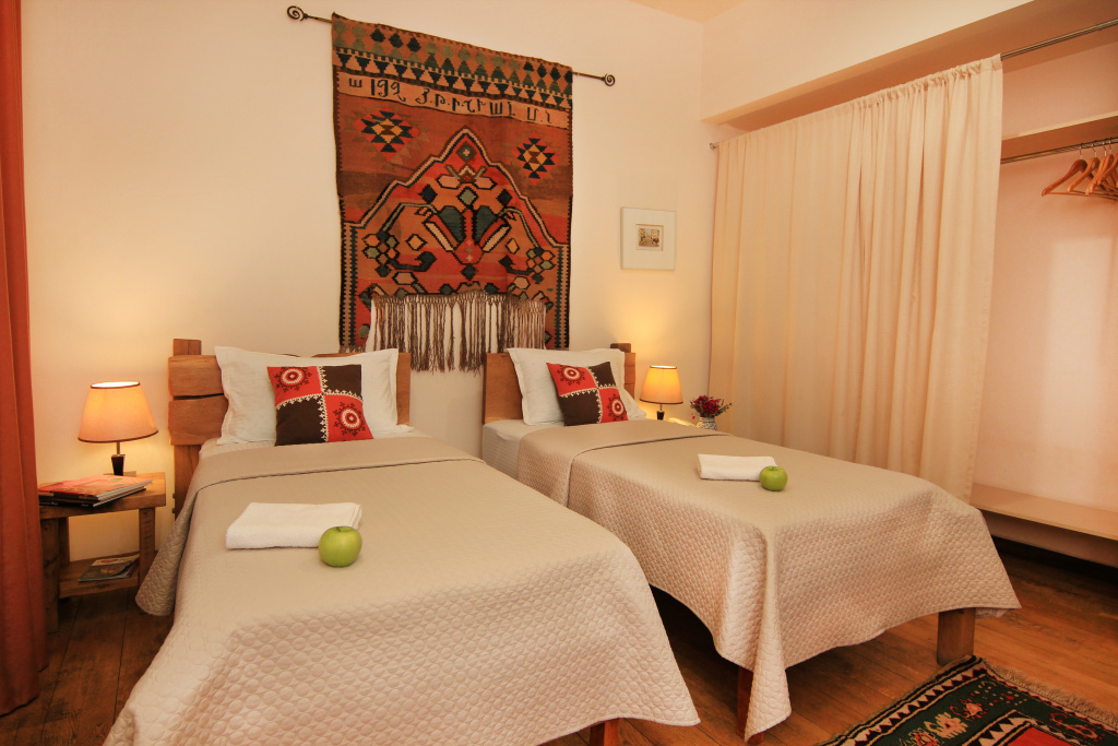 Standard Double room (twin beds)