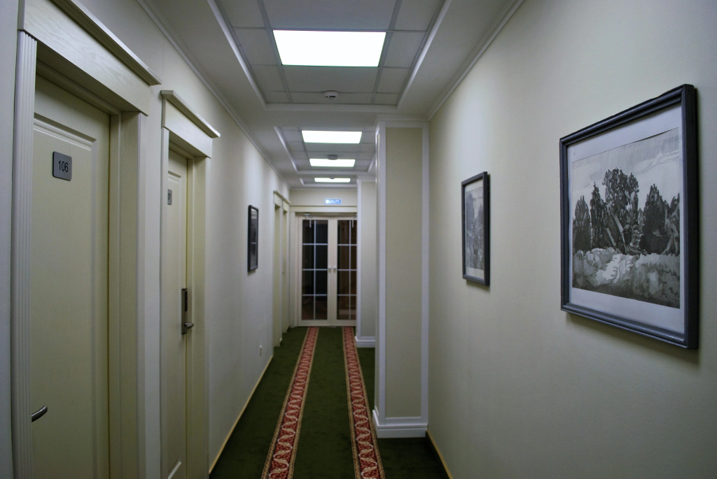 Lobby & Reception