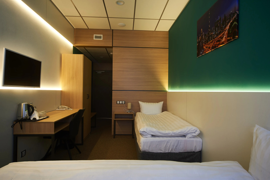 Urban Hotel Room Type - Standard Double room twin beds