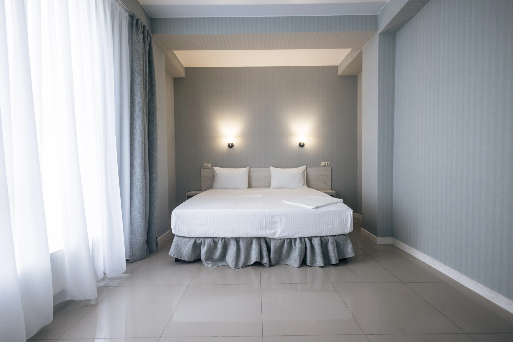 Central Inn Conference Hotel Room Type - Grand Family room with city view