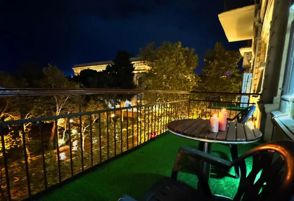 F1 View in Boulevard 3 Apartments