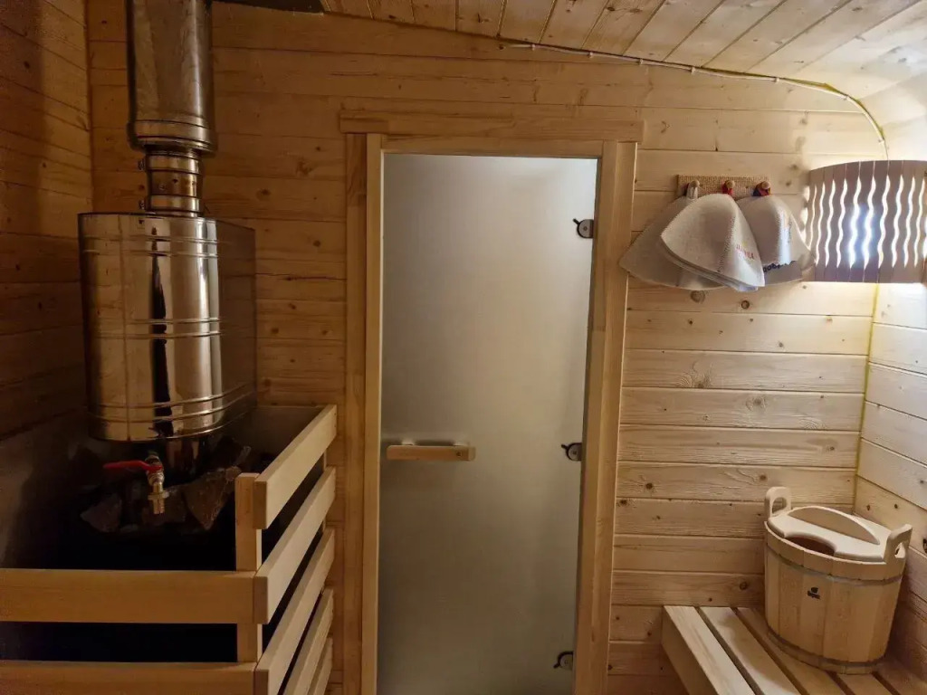 Коттедж с красивым видом из окна в Уют for You