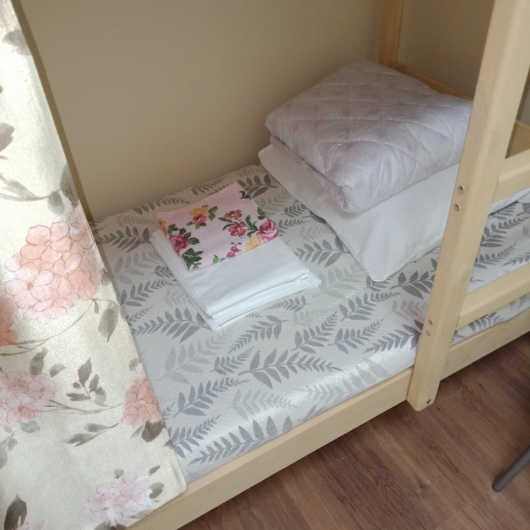 Economy Quadruple room with courtyard view