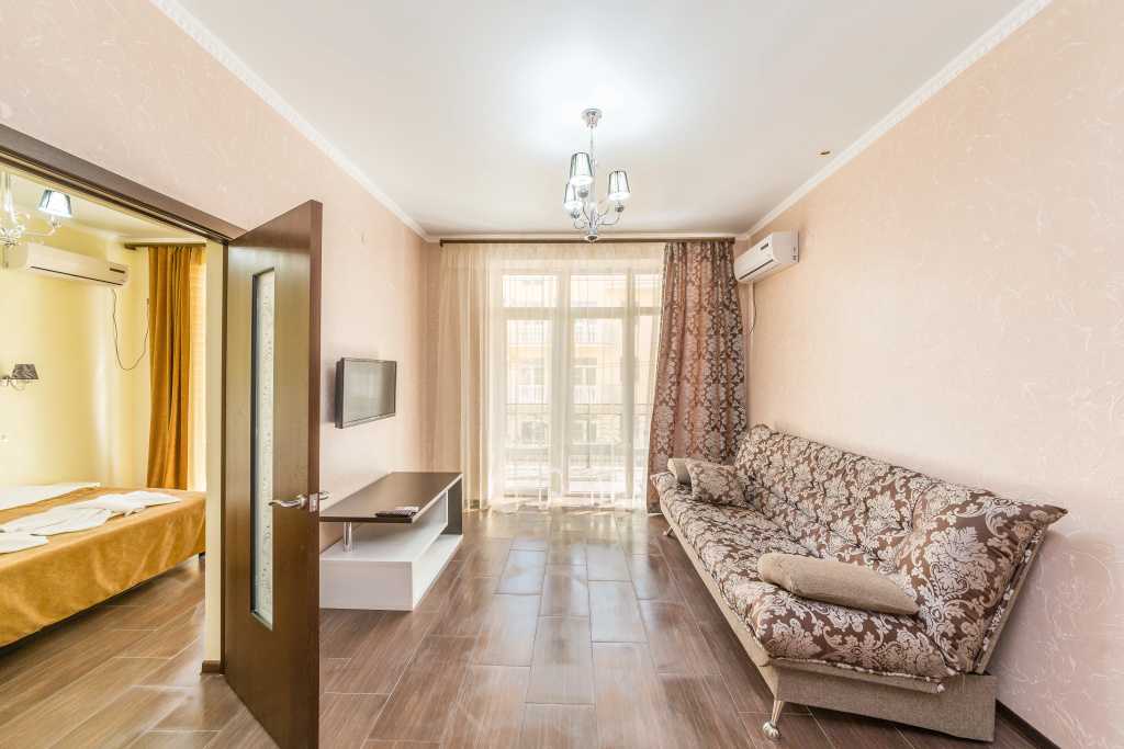 Comfort Family room with balcony and with view