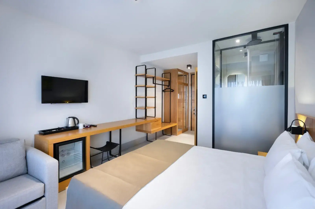 Superior room