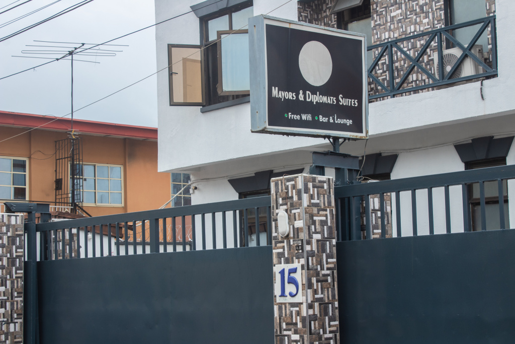 Hotel Mayors & Diplomat Suites Opebi
