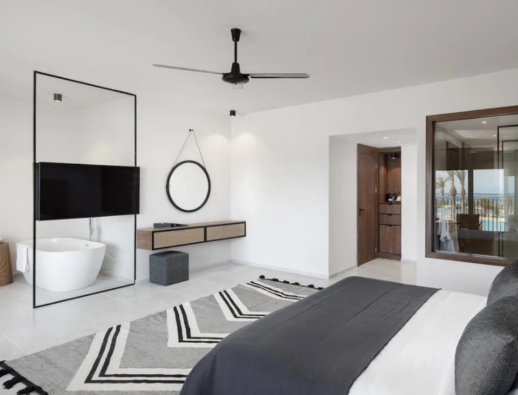 2 Bedrooms Suite with sea view