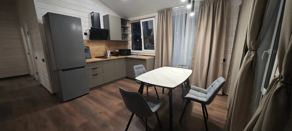 Шале с 2 комнатами с красивым видом из окна в ST-rent