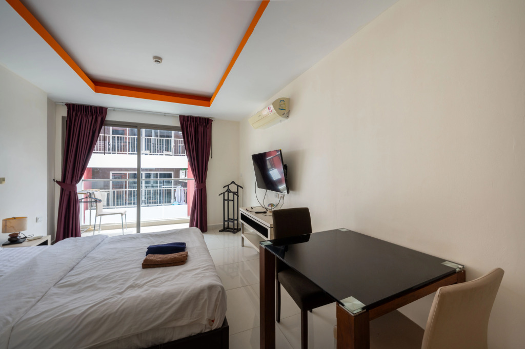Студия с балконом в Апарт-отель C-View Residence by Apartwell