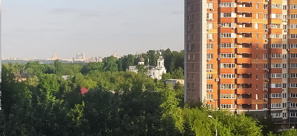 Квартира с Удобным Расположением в Шаговой Доступности от Метро Строгино — фото