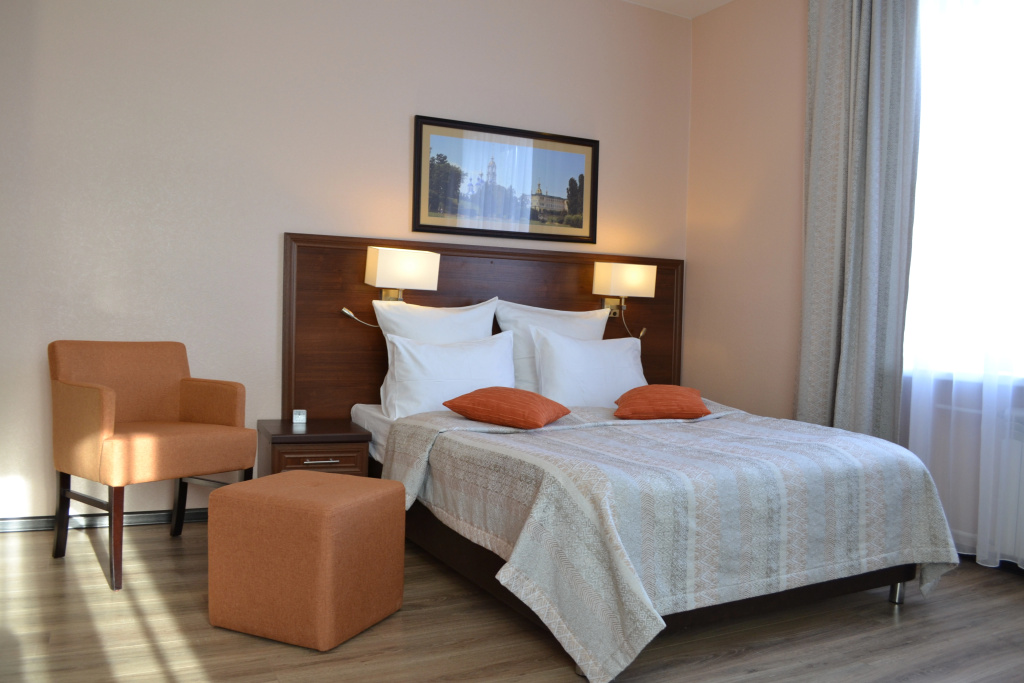 Slavyanskaya Hotel Room Type - Double Studio with balcony full double bed