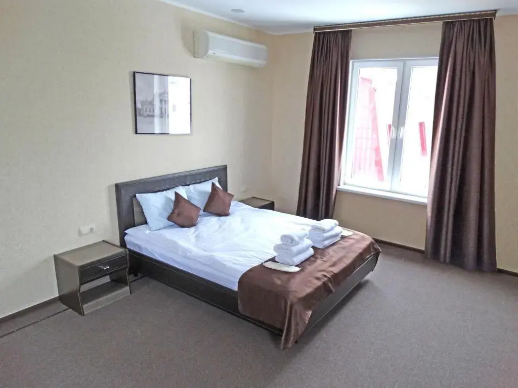 Double Junior Suite (full double bed)