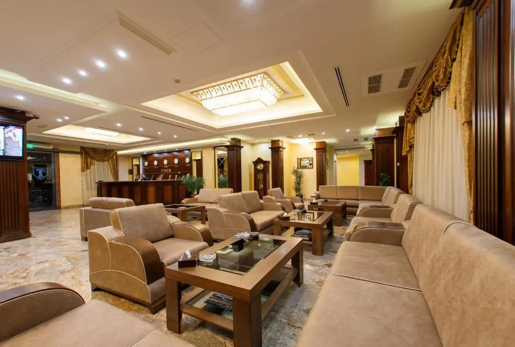 Lobby & Reception