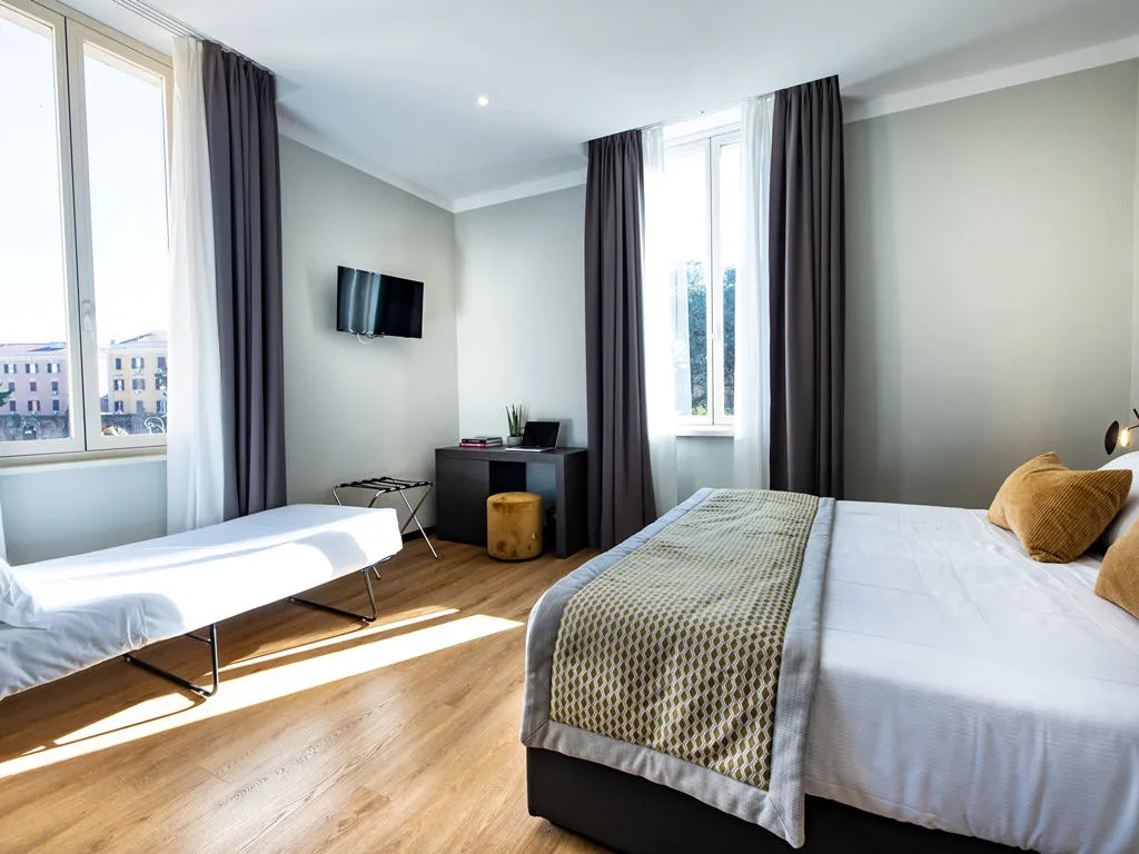 Superior Double room (full double bed)
