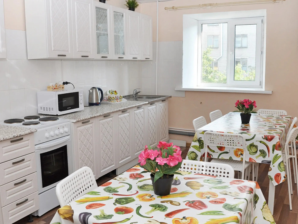 Хостел дом 1. Хостел дом 18 ярославль. Общежитие дом. Петродом хостел. Общежитие спб дом.