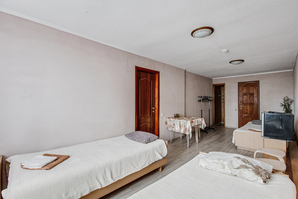 Triple room