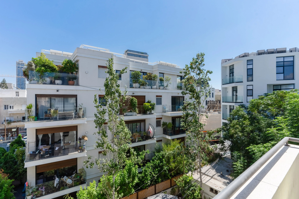 Blueground at Nahalat Bynamin ID10 Apartments