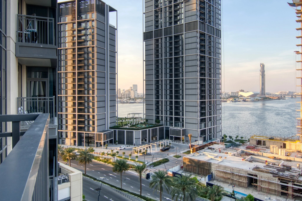 Bright 2br, Top Tower Creek Rise Apartments