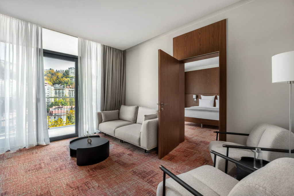 Double Suite (full double bed)