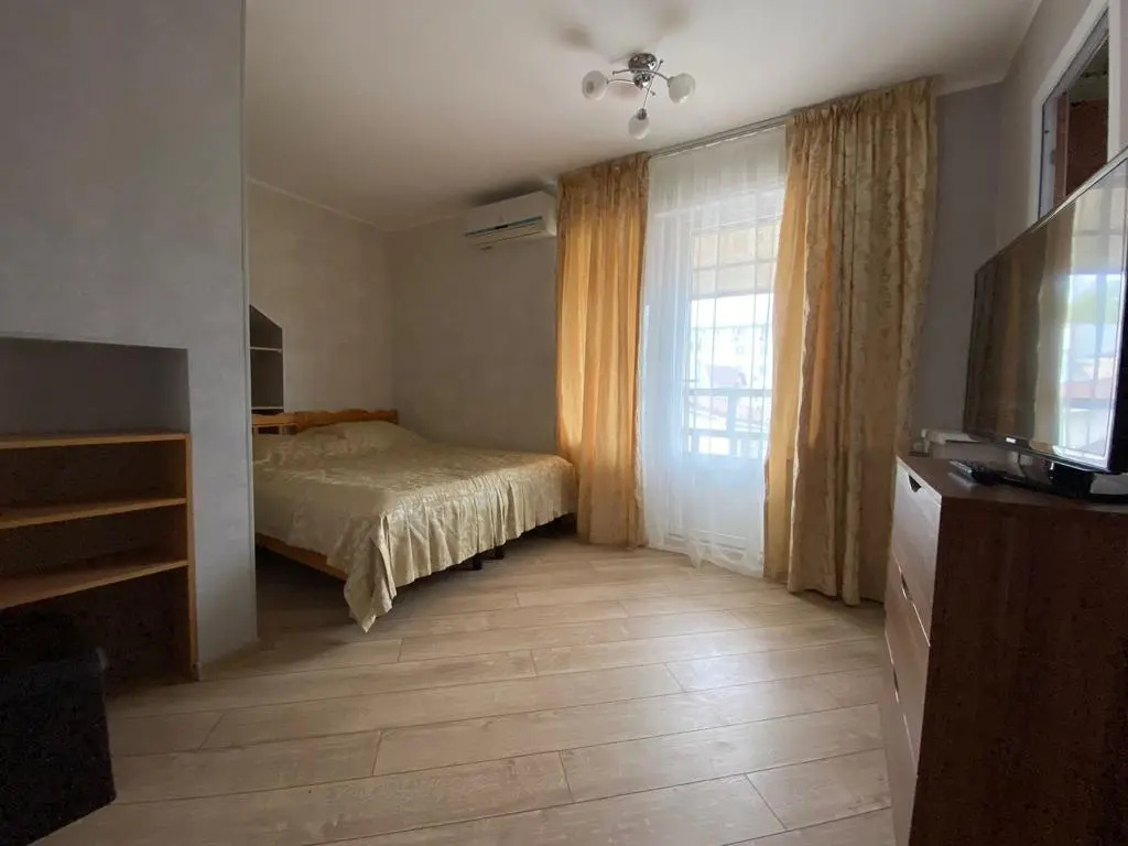 Standard Double room with balcony (full double bed)