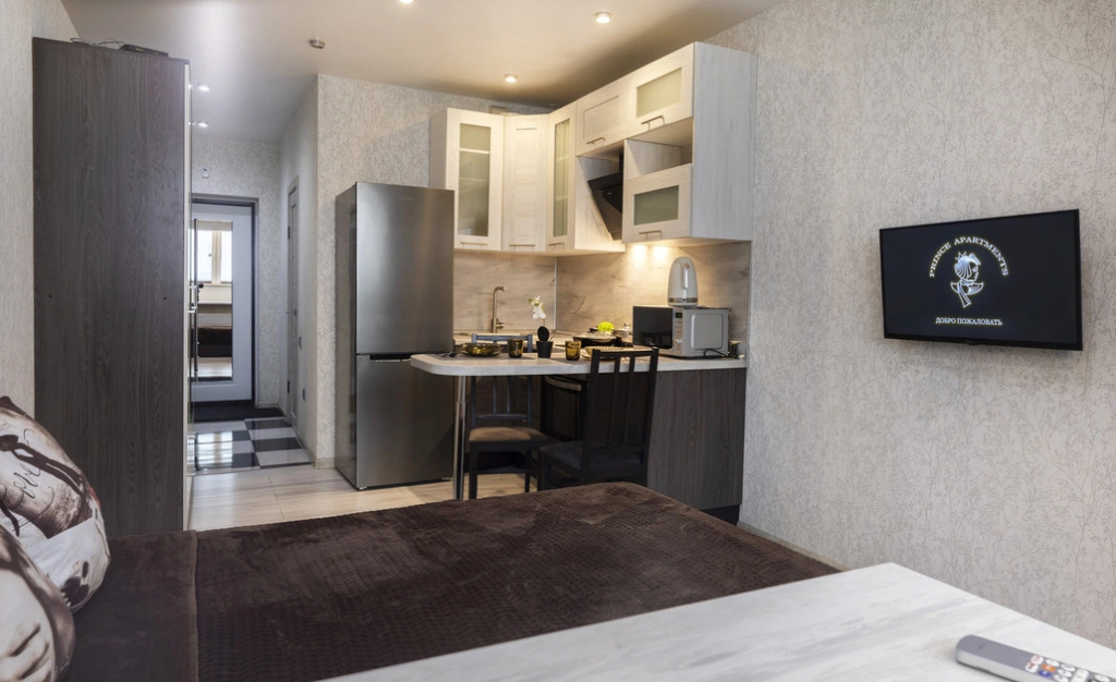 Апартаменты Prince Apartments на ПроспектеСтроителей 18 (234)