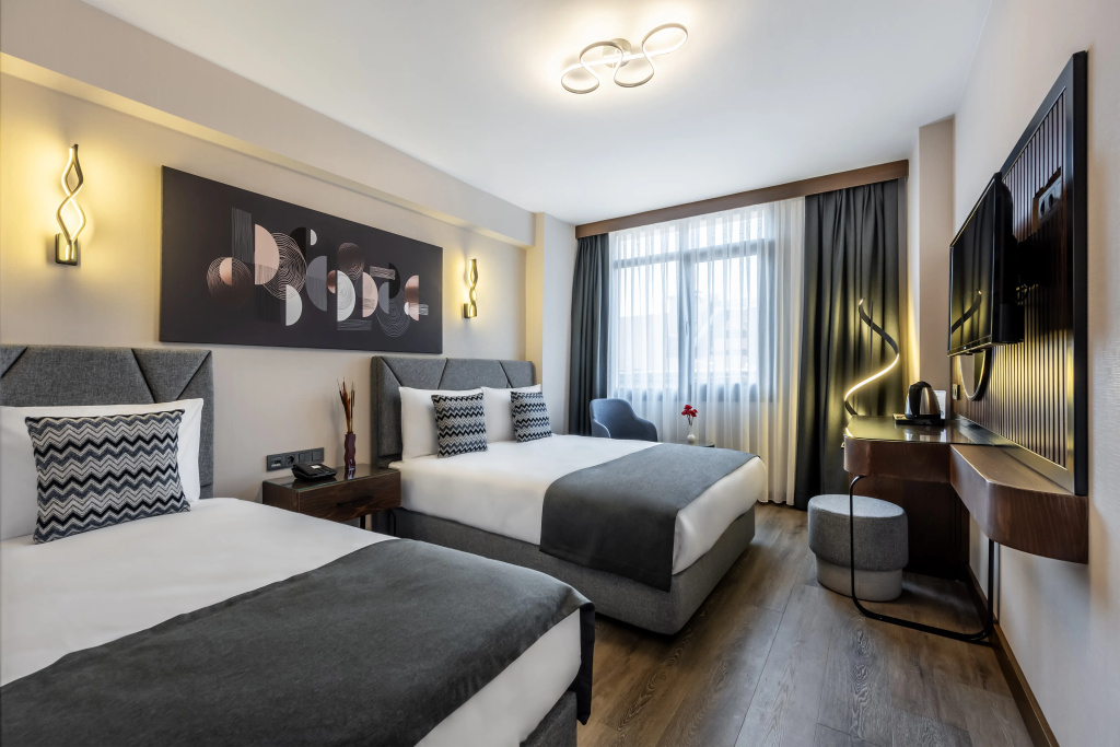 Superior Triple room