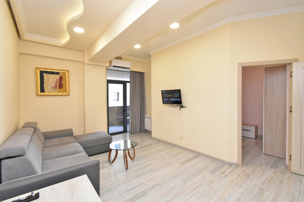 Areg Flat — 3